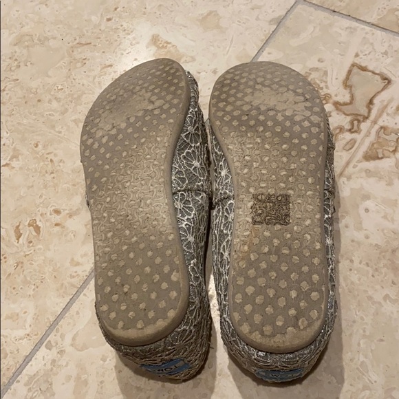 Sparkly silver Toms flats - Picture 5 of 5